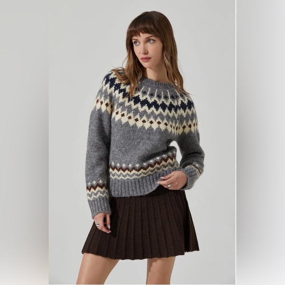 Astr Sweaters - Astr Gray and Cream Feyre Fair Isle Sweater